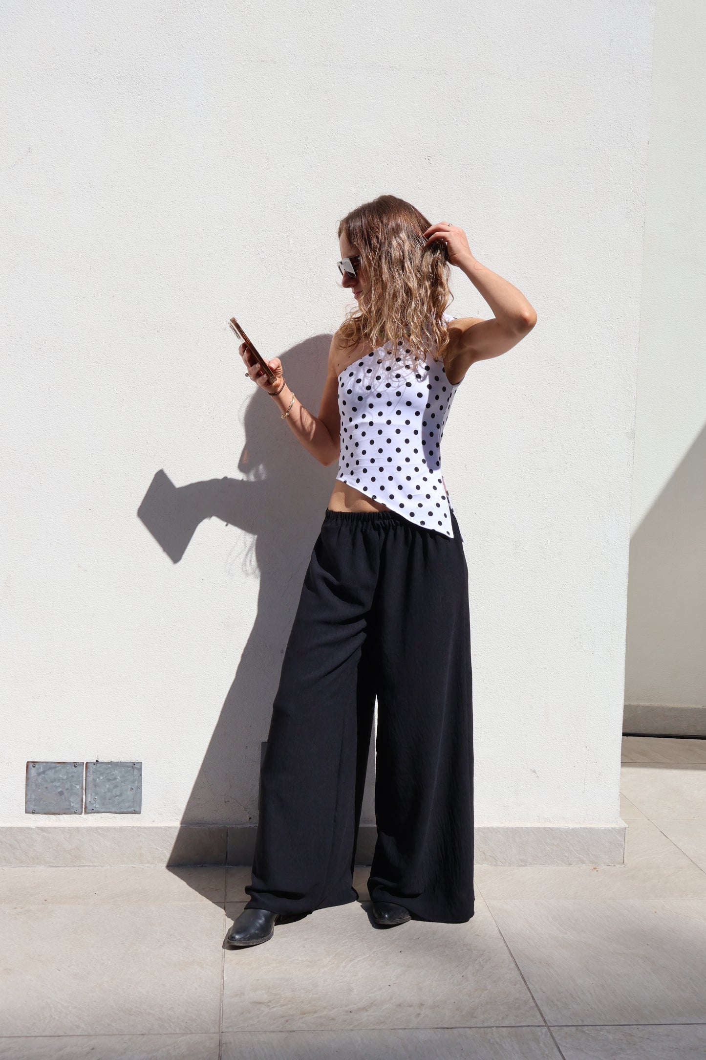 PANTALÓN NEGRO CON ELÁSTICO