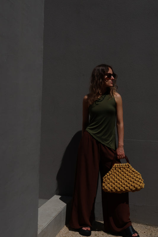 PANTALÓN CAFÉ ELASTICADO