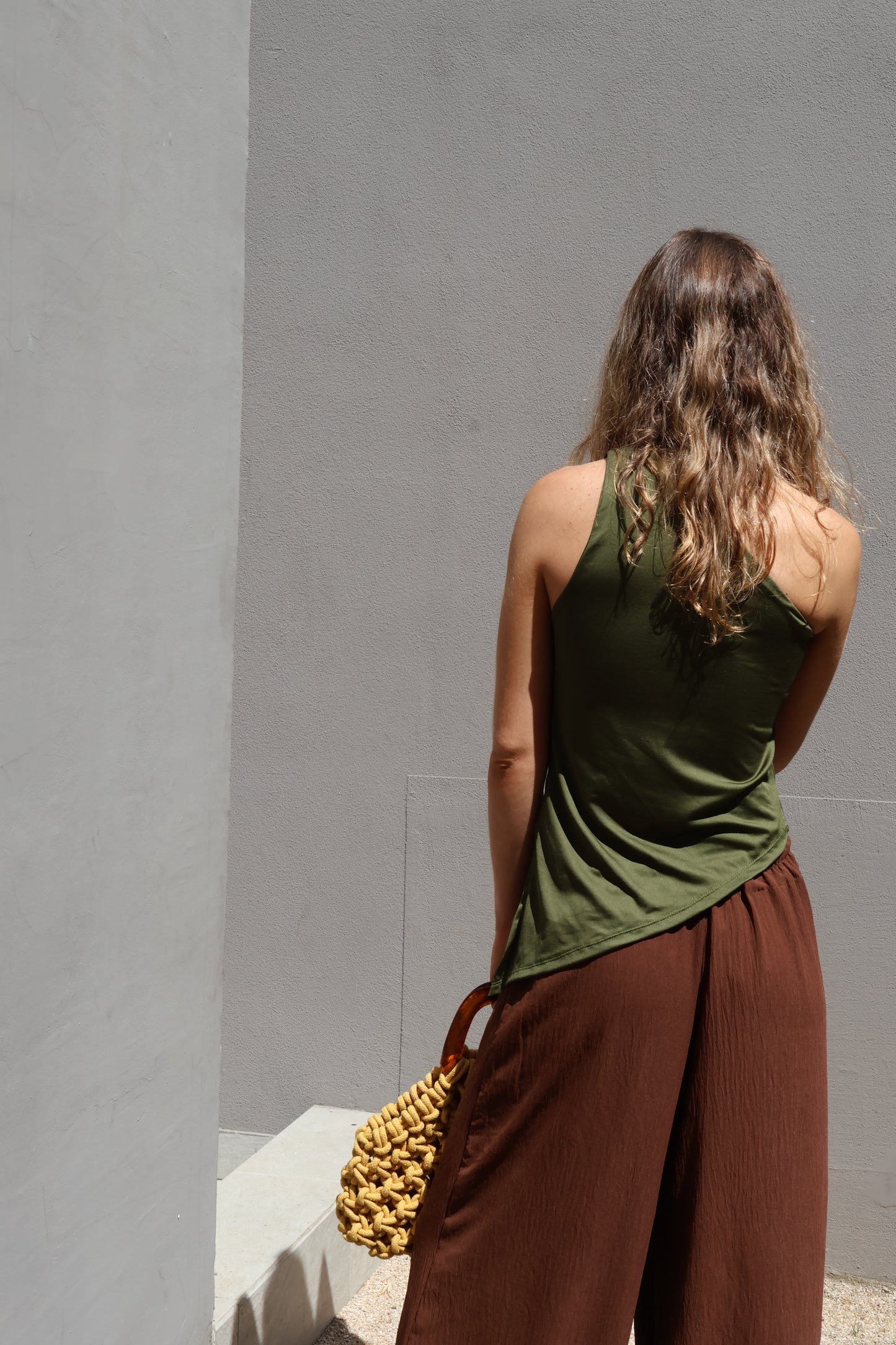 PANTALÓN CAFÉ ELASTICADO